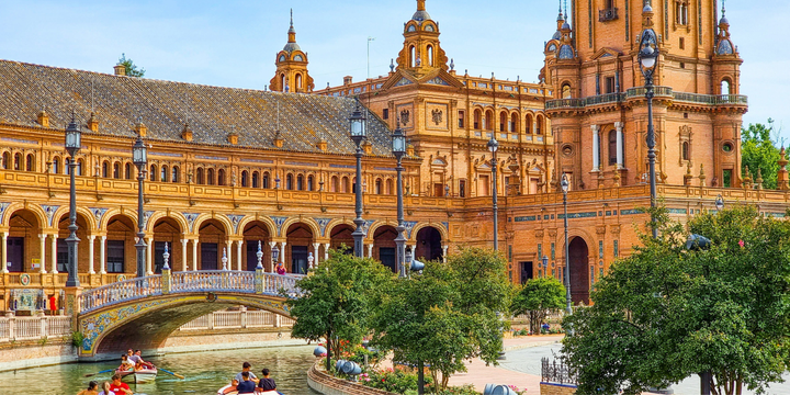 Best Time to Visit Spain: Month-by-Month Guide with Travel Tips